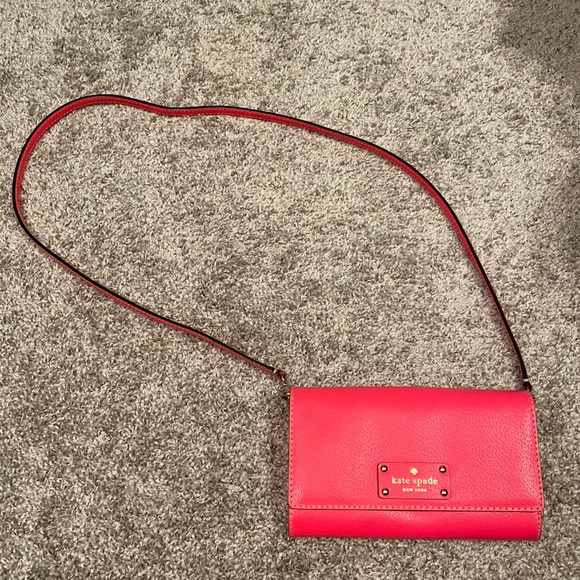 kate spade Handbags - Pink Kate Spade Crossbody Bag